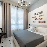 Giada Luxury In Centre
