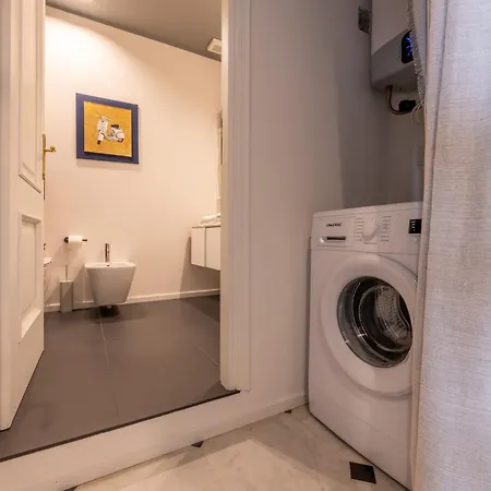Giada Luxury In Centre Apartment *