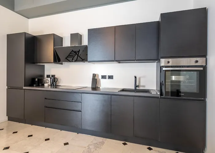 Giada Luxury In Centre